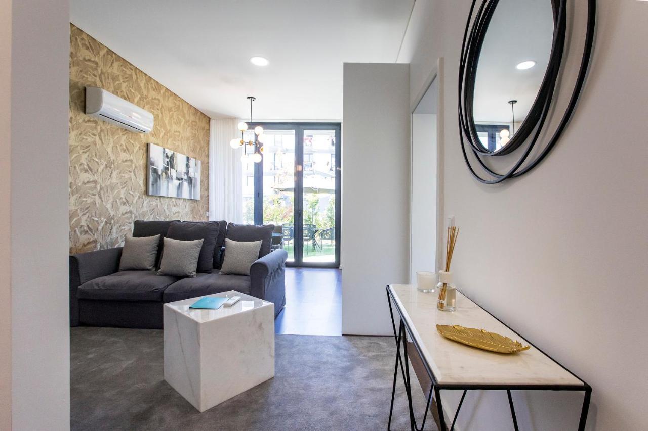Superb 1Br Flat W/ Garden, Ac & Free Parking By Lovelystay Порто Екстериор снимка